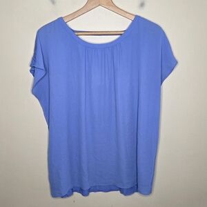 Loft | Blue Mixed Material V Cutout Back Top Size Large